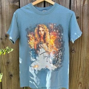 Taylor Swift Debut Era Tee- no writing or graphic on back